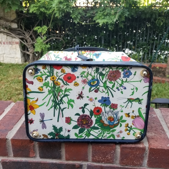Vintage Rare Gucci White Flora Train case style Boston Vanity handbag - Picture 9 of 16